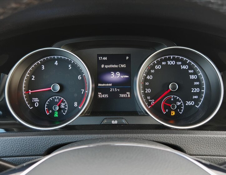 Volkswagen Golf Kombi 1,5 l 96 kw