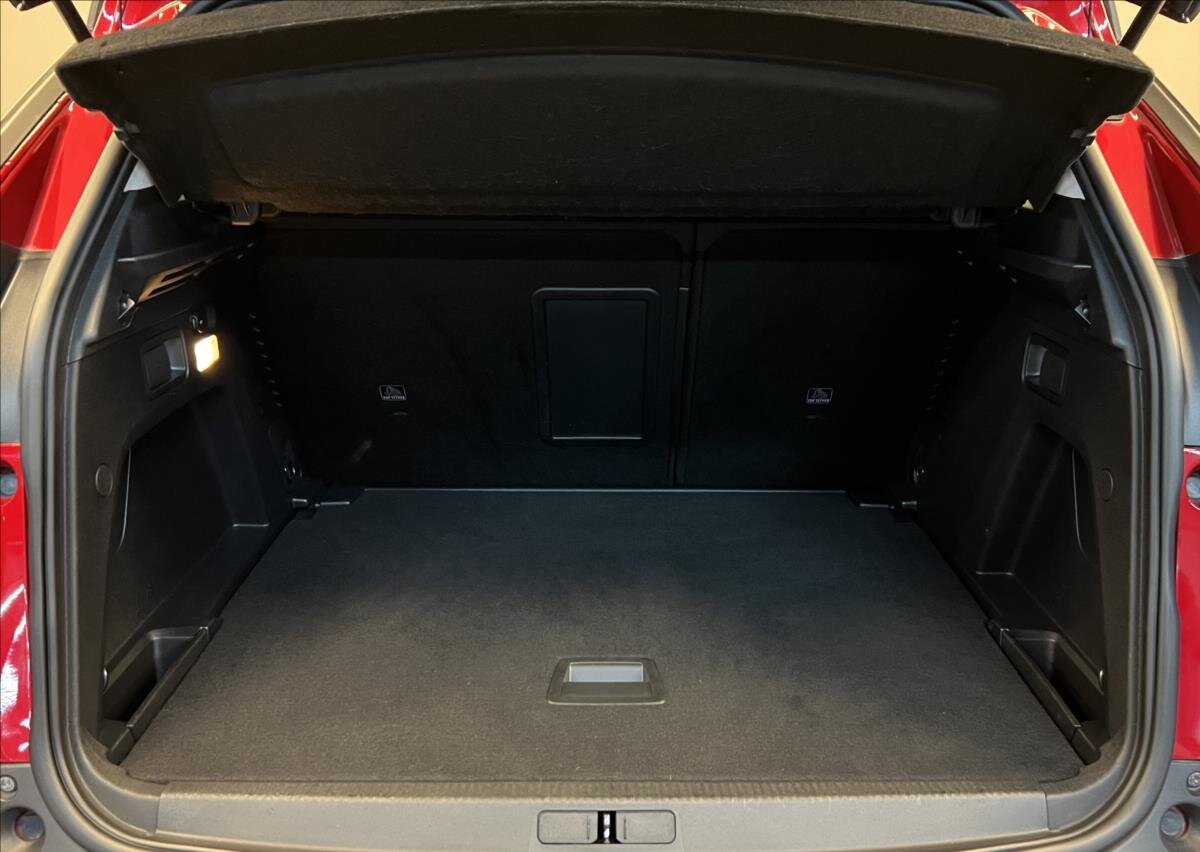 Peugeot 3008 SUV 1,2 l 96 kw