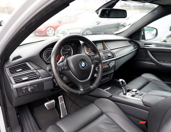 BMW X6 26