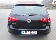Volkswagen Golf 10