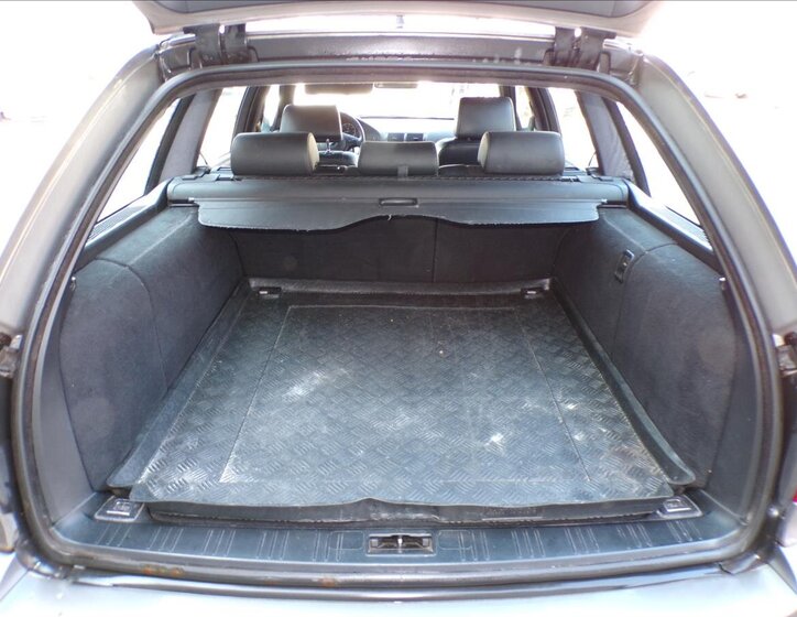 BMW Řada 5 Kombi 2,2 l 125 kw