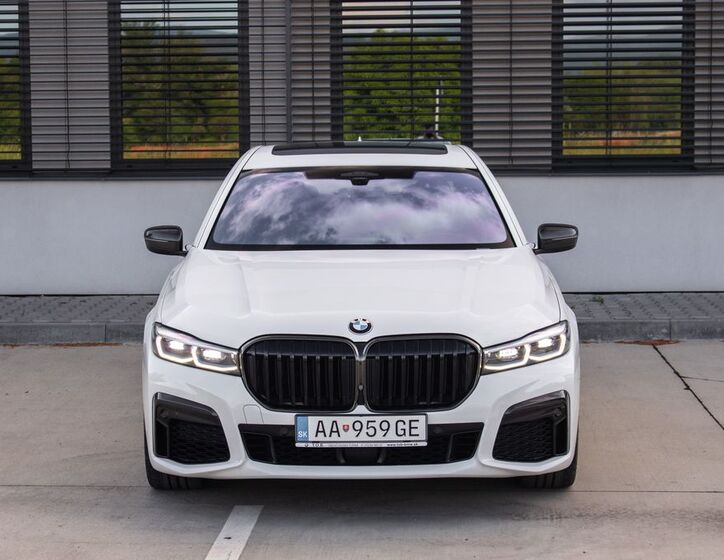BMW Řada 7 4