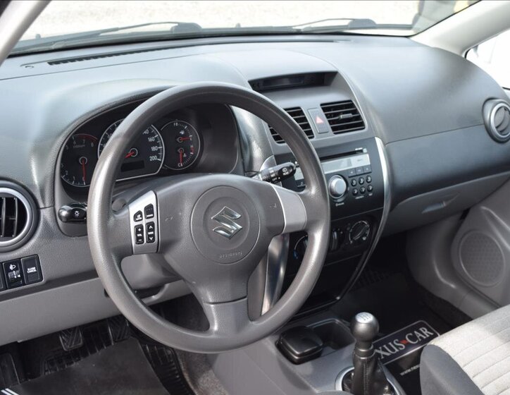 Suzuki SX4 Hatchback 1,6 l 79 kw