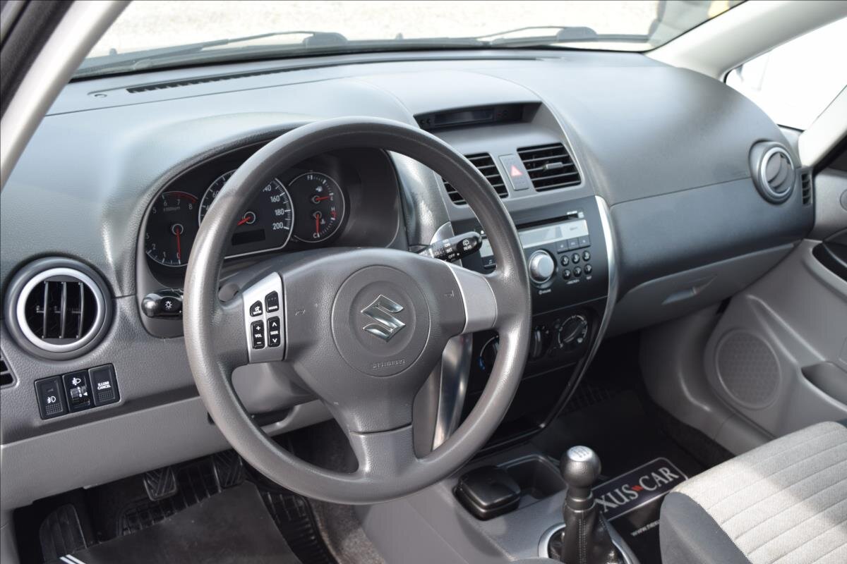 Suzuki SX4 Hatchback 1,6 l 79 kw