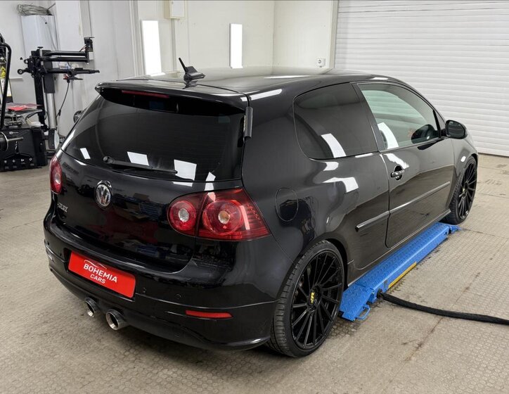 Volkswagen Golf Kombi 3,2 l 184 kw