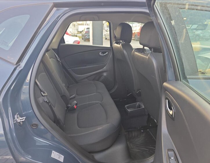 Renault Captur SUV / Terénní 898,0 66 kw