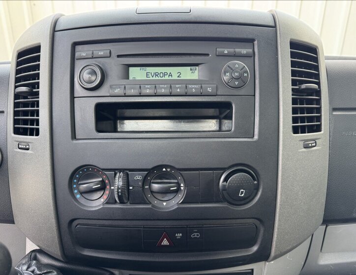 Volkswagen Crafter 38