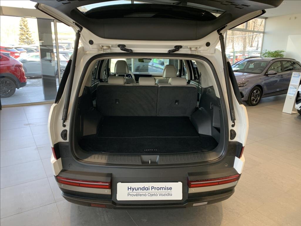 Hyundai Santa Fe SUV / Terénní 1,6 l 158 kw