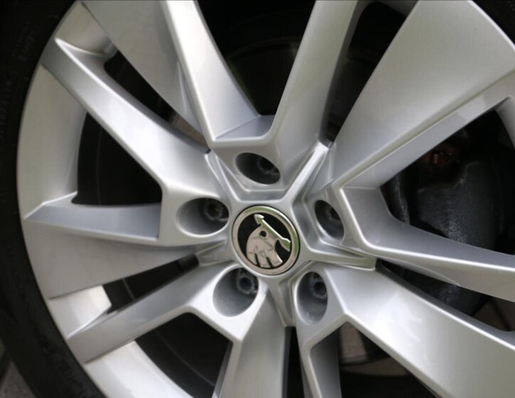 Škoda Karoq Kombi 1,6 l 85 kw