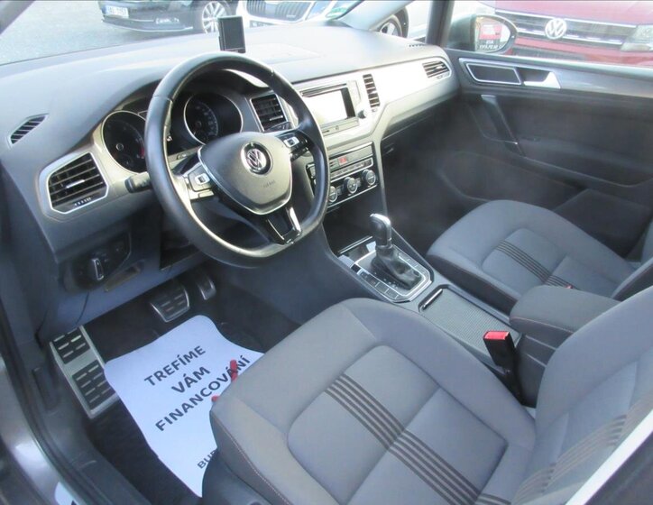 Volkswagen Golf Sportsvan Hatchback 1,6 l 81 kw