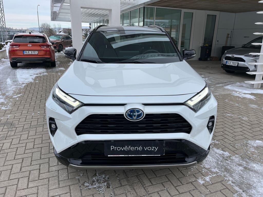 Toyota RAV4 SUV 2,5 l 131 kw