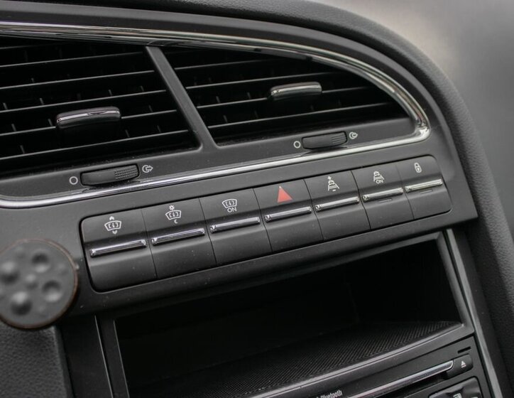 Peugeot 5008 SUV / Terénní 2,0 l 110 kw