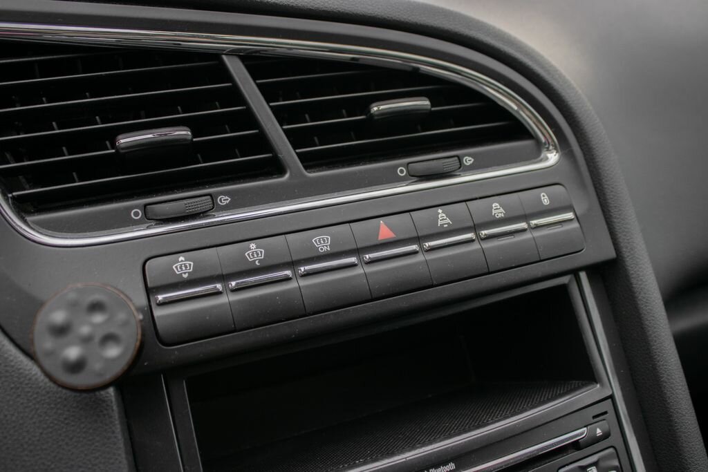 Peugeot 5008 SUV / Terénní 2,0 l 110 kw