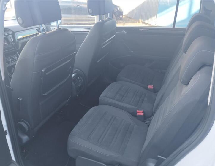 Volkswagen Touran 10