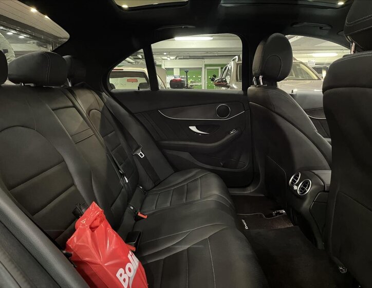 Mercedes-Benz Třídy C Sedan / Limuzína 2,0 l 143 kw