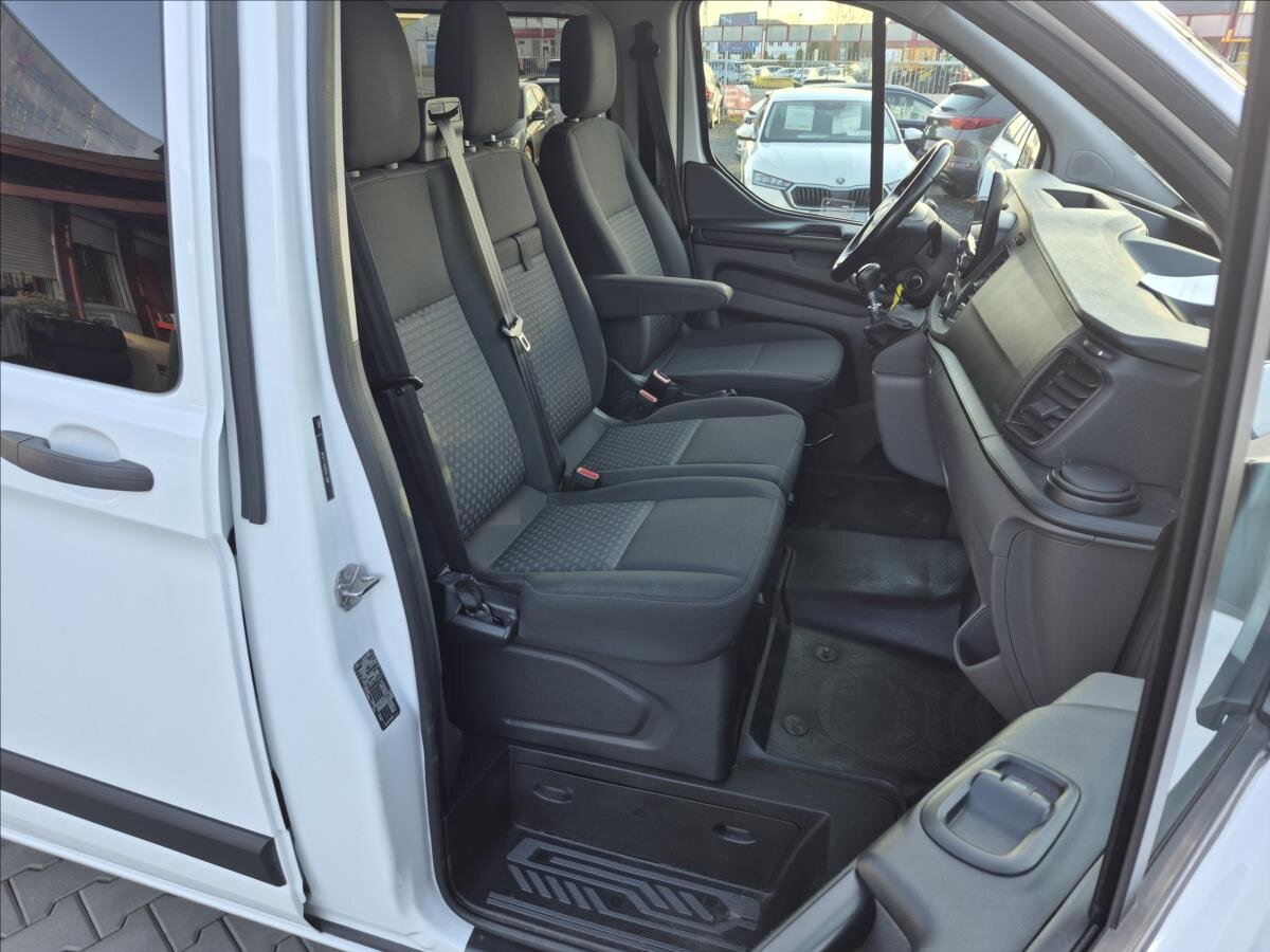 Ford Tourneo Custom MPV 2,0 l 96 kw