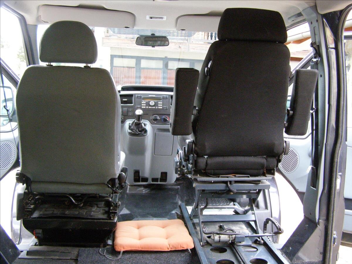 Ford Transit MPV 2,2 l 63 kw