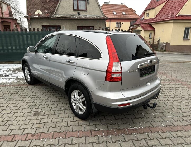 Honda CR-V SUV 2,0 l 110 kw