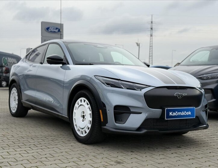 Ford Mustang Mach-E 7
