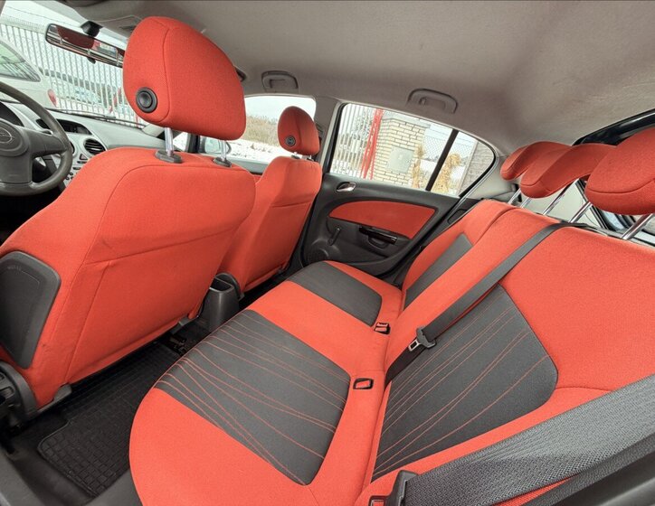 Opel Corsa Hatchback 1,4 l 66 kw