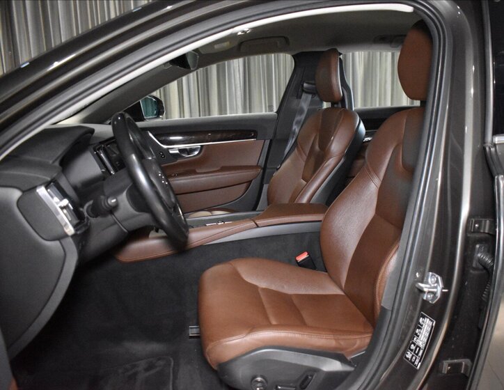 Volvo V90 Kombi 2,0 l 184 kw