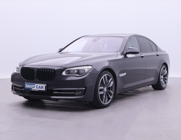BMW Řada 7 Sedan 3,0 l 190 kw