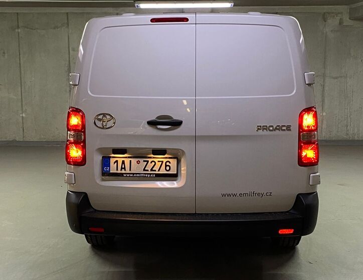 Toyota ProAce 6