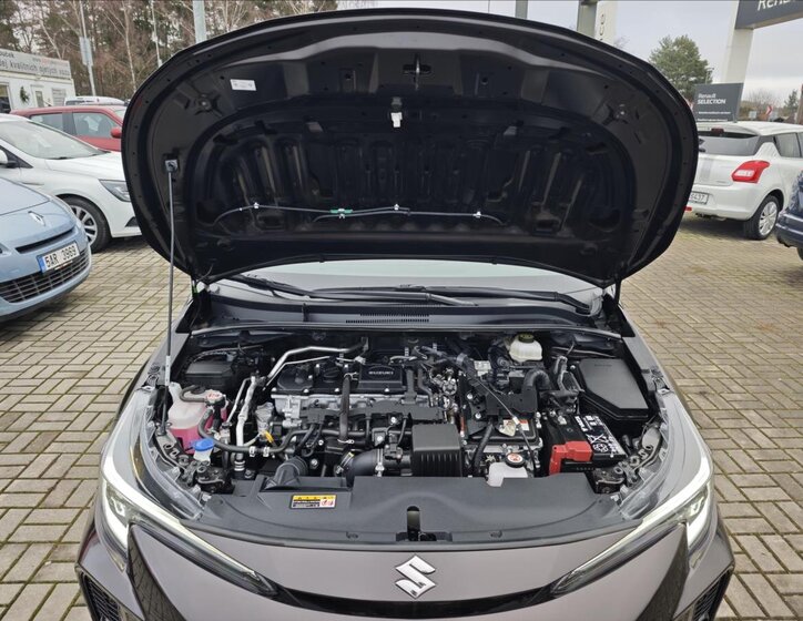 Suzuki Swace Kombi 1,8 l 72 kw