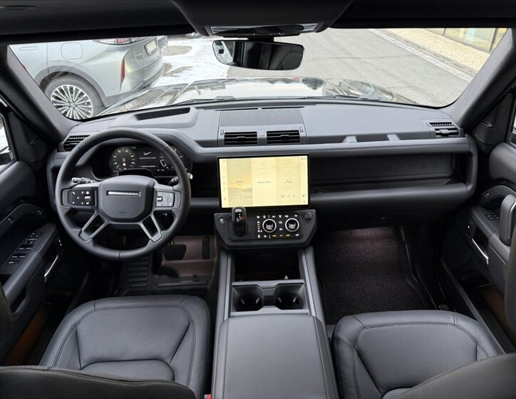 Land Rover Defender SUV 3,0 l 257 kw
