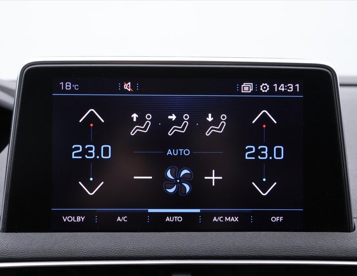 Peugeot 3008 SUV 1,2 l 96 kw