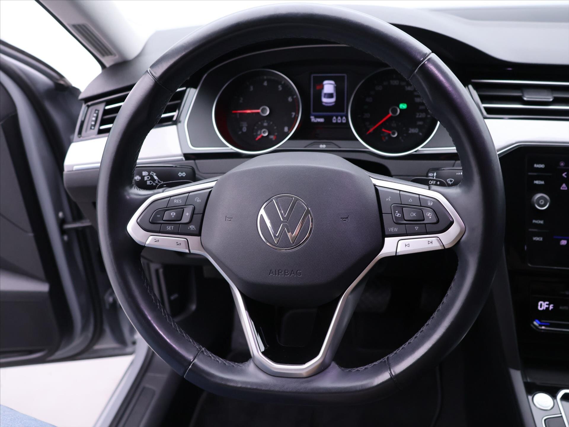 Volkswagen Passat Sedan / Limuzína 1,5 l 110 kw