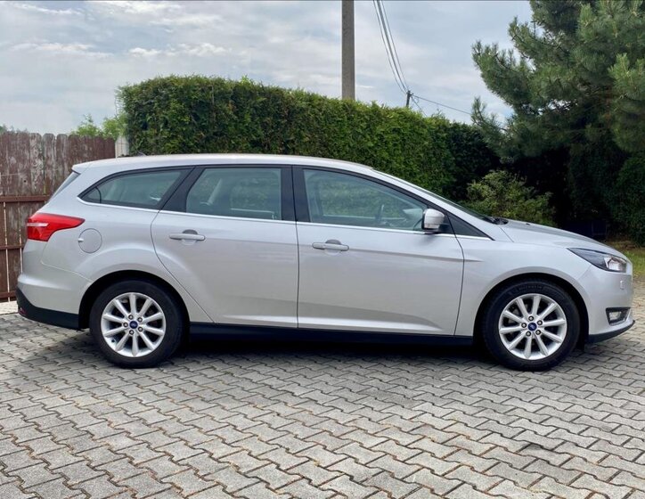 Ford Focus Kombi 1,5 l 88 kw
