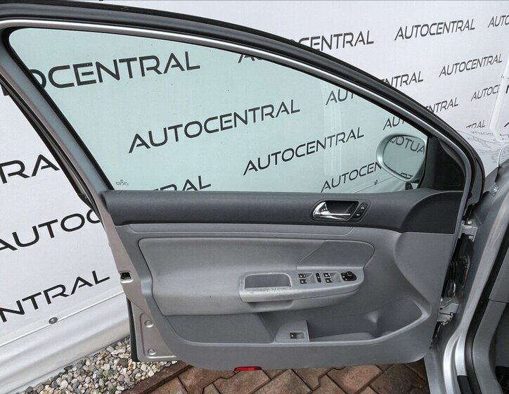 Volkswagen Golf Hatchback 1,6 l 85 kw