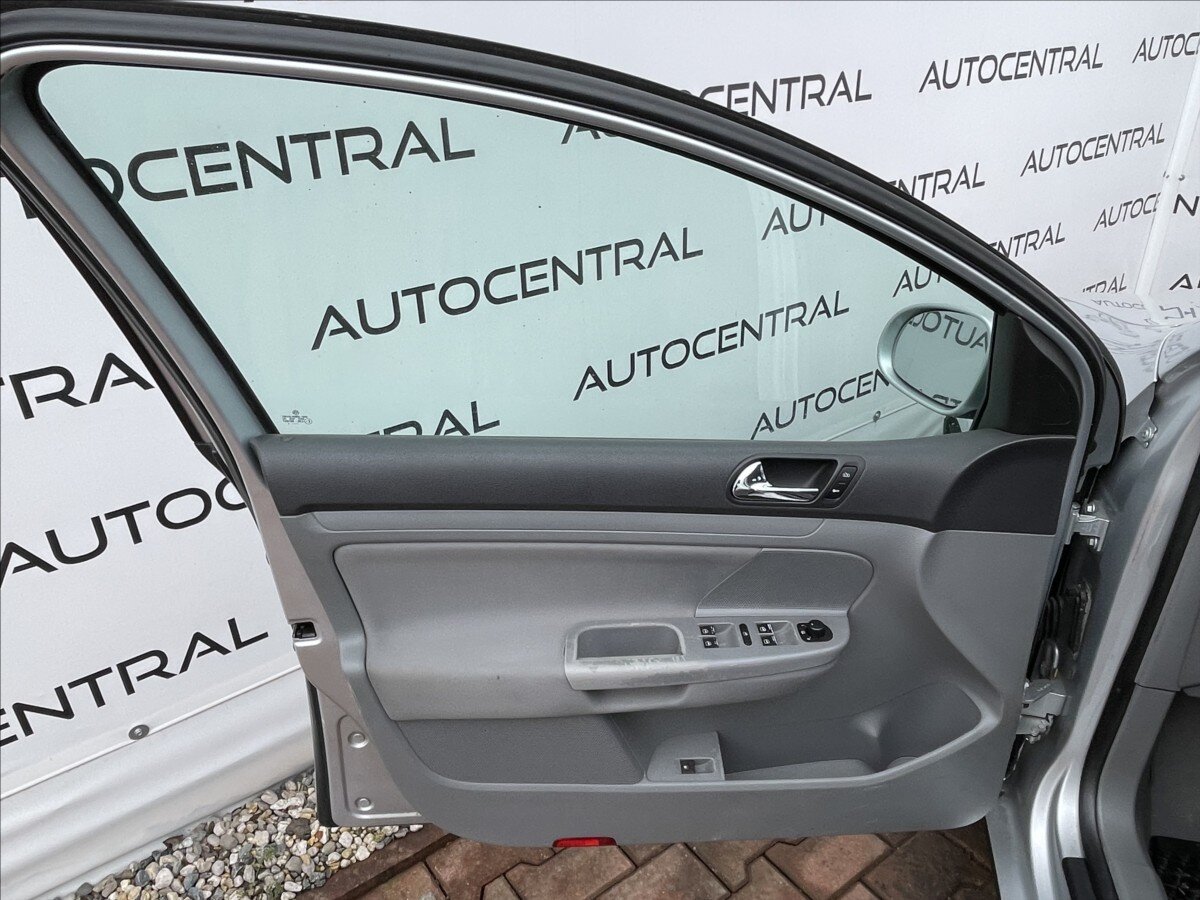 Volkswagen Golf Hatchback 1,6 l 85 kw