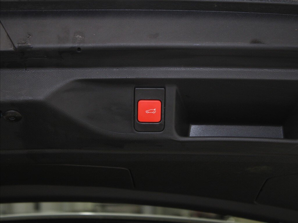 DS Automobiles DS4 SUV / Terénní 1,6 l 165 kw