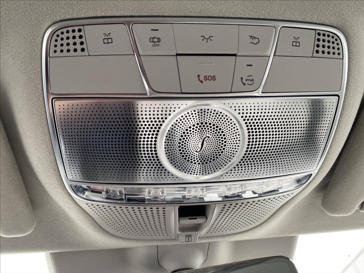 Mercedes-Benz Třídy S Kupé 4,0 l 450 kw