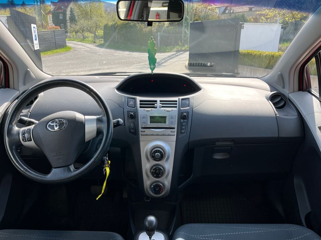 Toyota Yaris Hatchback 1,3 l 64 kw