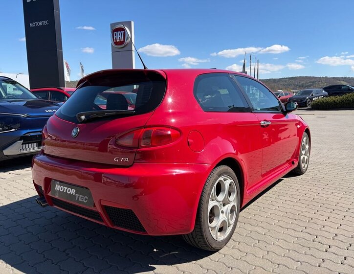 Alfa Romeo 147 Hatchback 3,2 l 184 kw