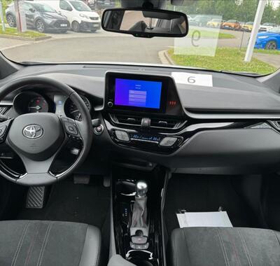 Toyota C-HR 10
