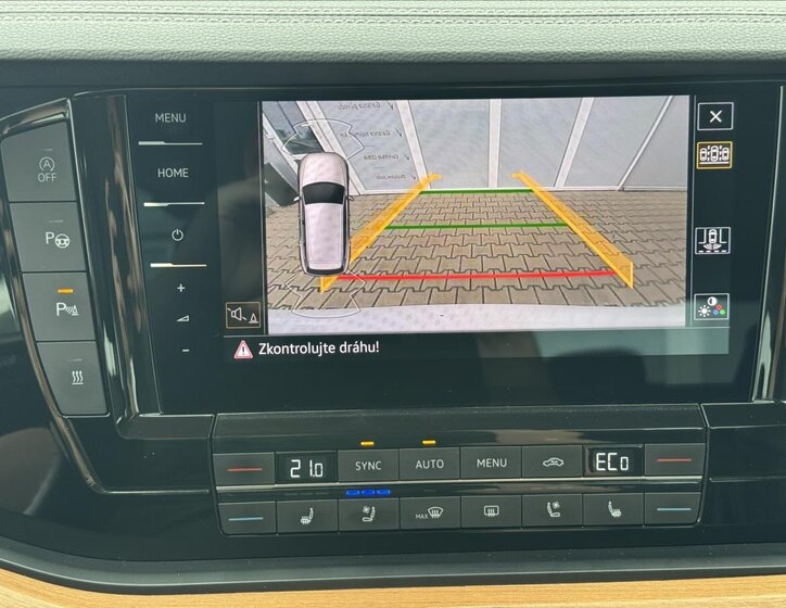 Volkswagen Touareg SUV / Terénní 3,0 l 170 kw