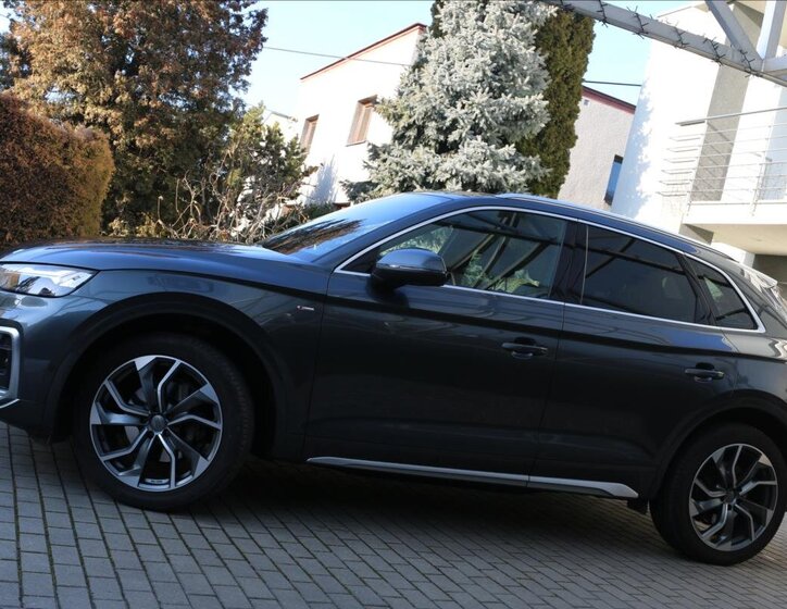 Audi Q5 SUV 2,0 l 150 kw