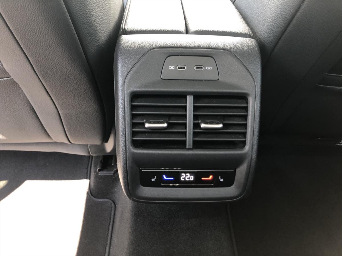 Škoda Superb Kombi 2,0 l 110 kw