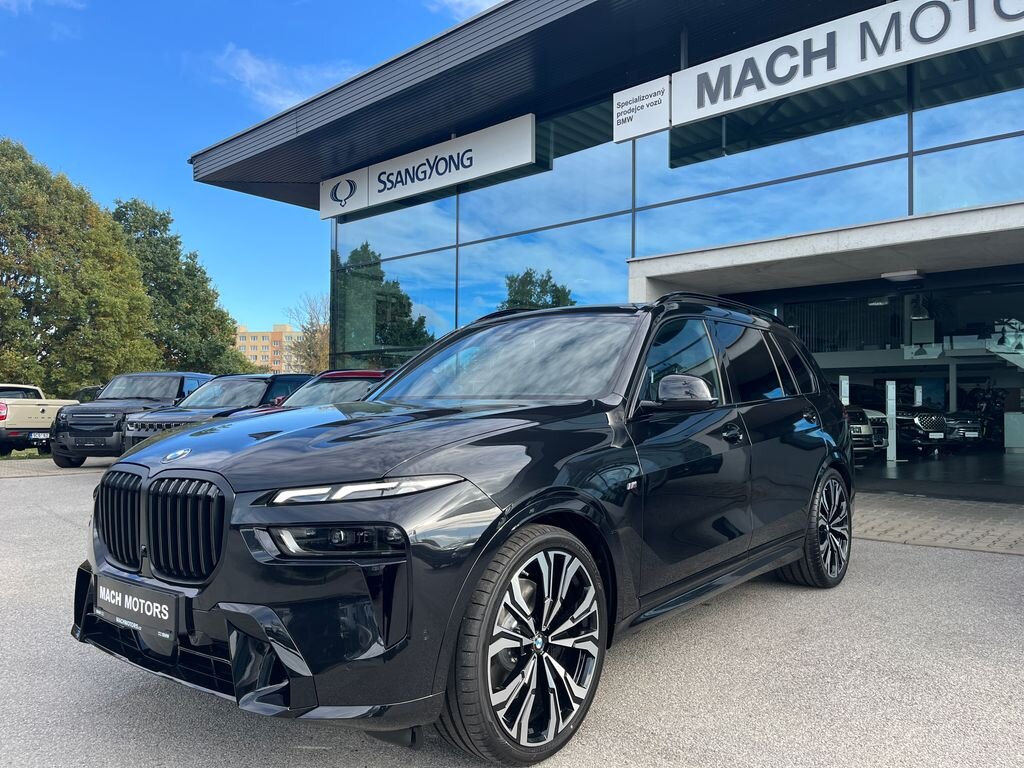 BMW X7 SUV / Terénní 3,0 l 250 kw