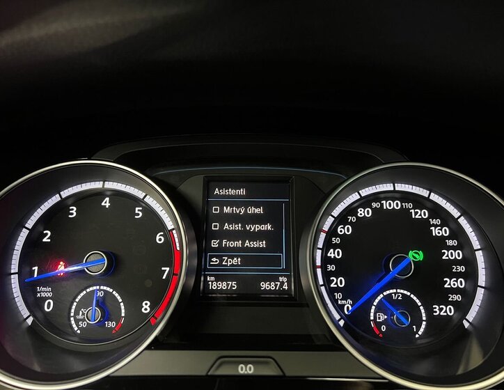 Volkswagen Golf Kombi 2,0 l 221 kw