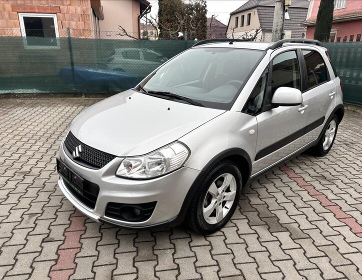 Suzuki SX4 9