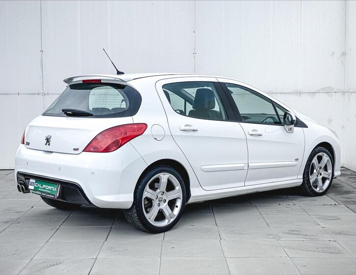 Peugeot 308 Hatchback 1,6 l 147 kw