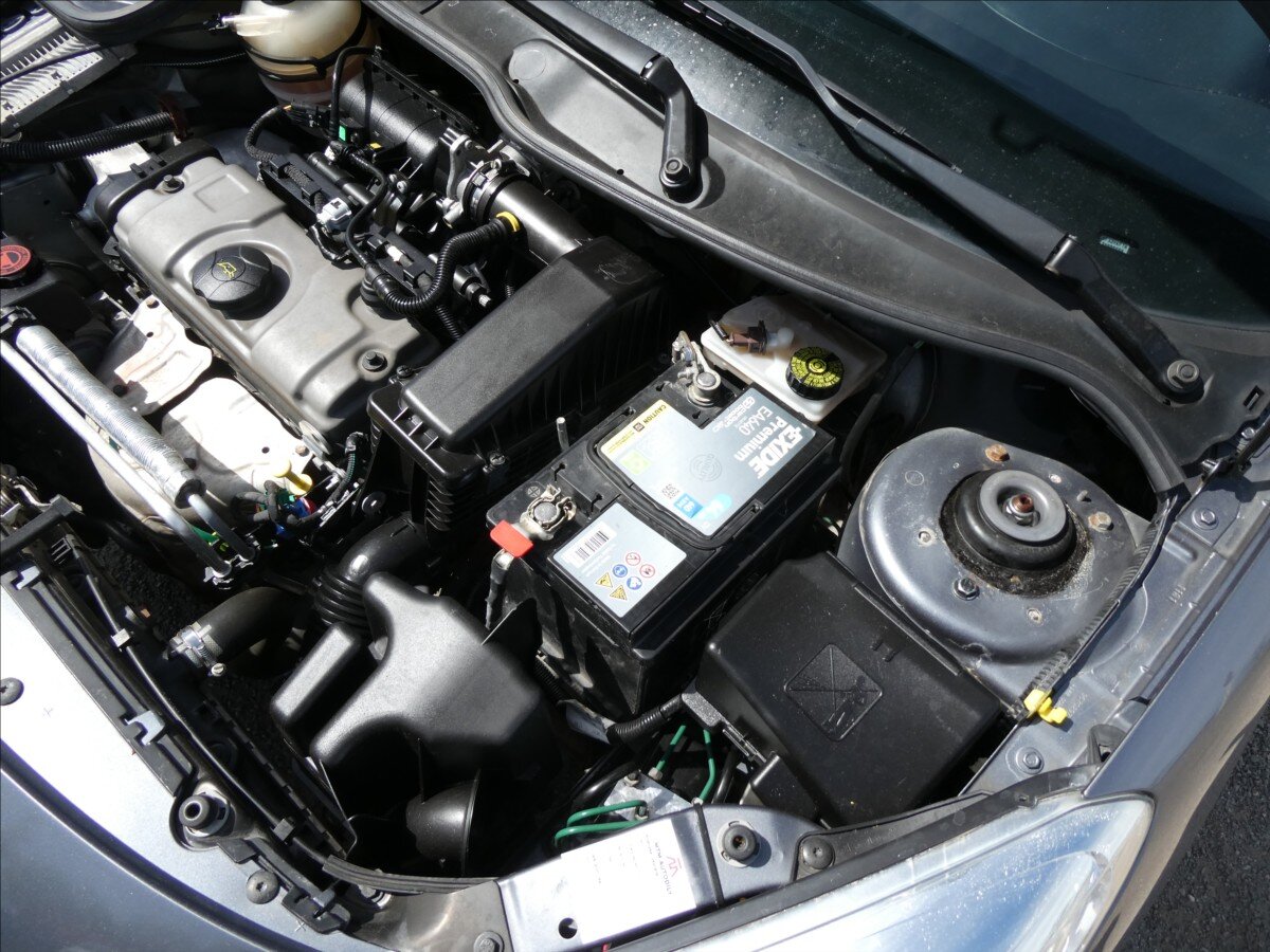 Peugeot 206 Hatchback 1,4 l 54 kw