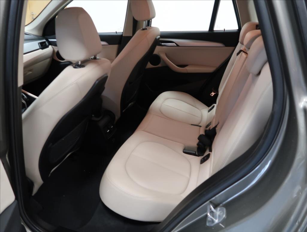 BMW X1 SUV 2,0 l 110 kw