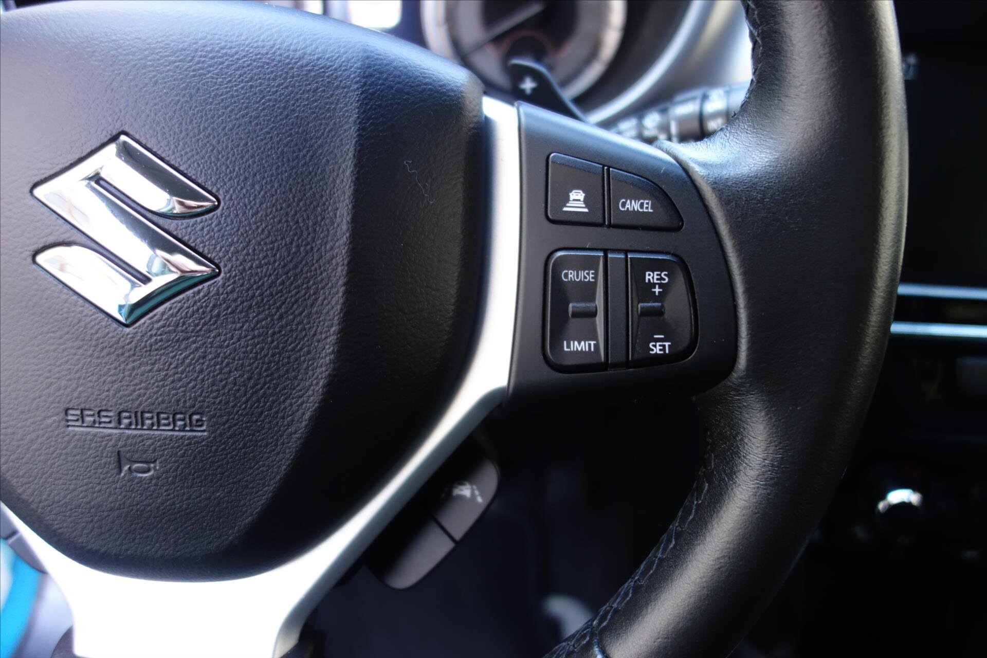 Suzuki Vitara SUV 1,4 l 103 kw