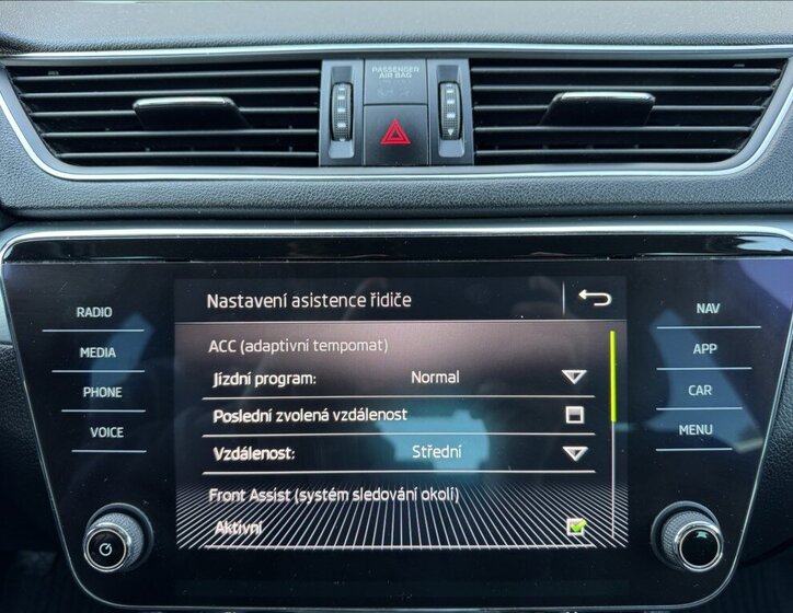 Škoda Superb Sedan / Limuzína 2,0 l 140 kw